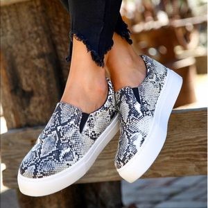 Chic grey Snakeskin sneakers
